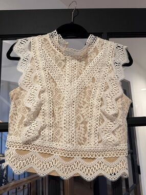 Lucy Paris Cream Lace Scalloped Sleeveless Camisole